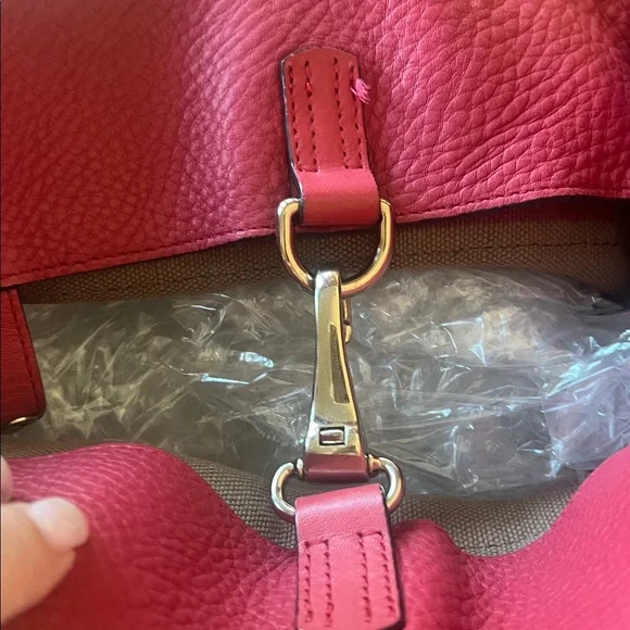 BURBERRY
Calfskin Canvas Ashby w/Tassel Hobo Tan and Black w/Coral Pink Accents - Picture 11 of 12